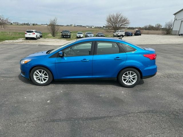 2015 Ford Focus 4dr Sedan SE - 23010325 - 1