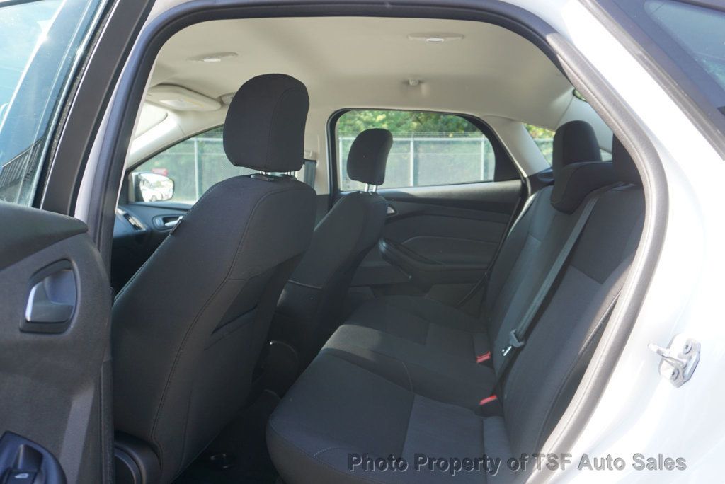2015 Ford Focus 4dr Sedan SE 1-OWNER CLEAN CARFAX W/SERVICE HISTORY LOW MILES - 23090392 - 10