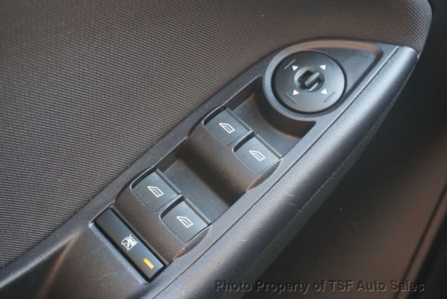 2015 Ford Focus 4dr Sedan SE 1-OWNER CLEAN CARFAX W/SERVICE HISTORY LOW MILES - 23090392 - 22