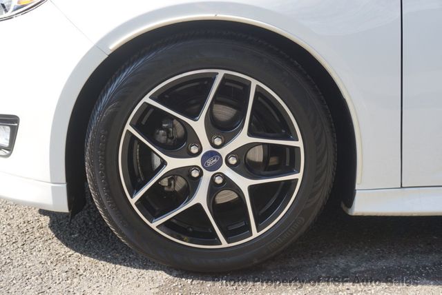 2015 Ford Focus 4dr Sedan SE 1-OWNER CLEAN CARFAX W/SERVICE HISTORY LOW MILES - 23090392 - 25