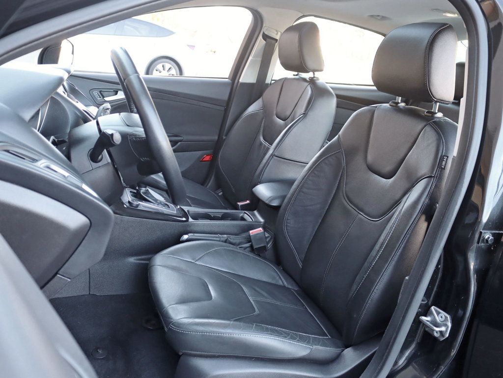 2015 Ford Focus 4dr Sedan Titanium Navigation Moonroof - 22945426 - 20