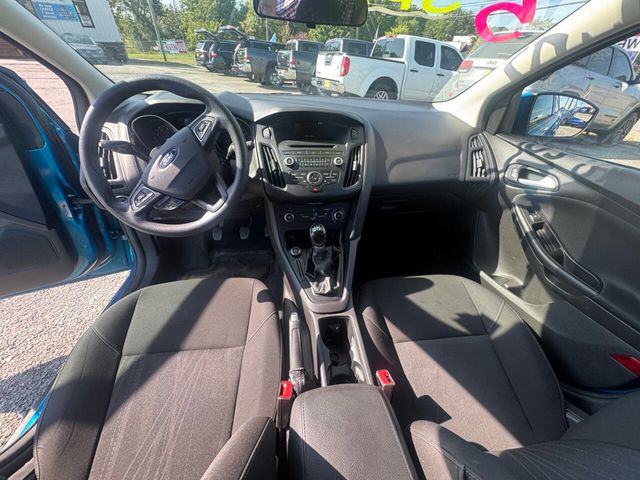 2015 Ford Focus 5dr Hatchback SE - 22915551 - 13