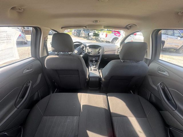 2015 Ford Focus 5dr Hatchback SE - 22915551 - 15