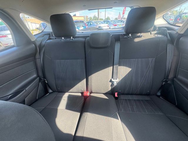 2015 Ford Focus 5dr Hatchback SE - 22915551 - 17