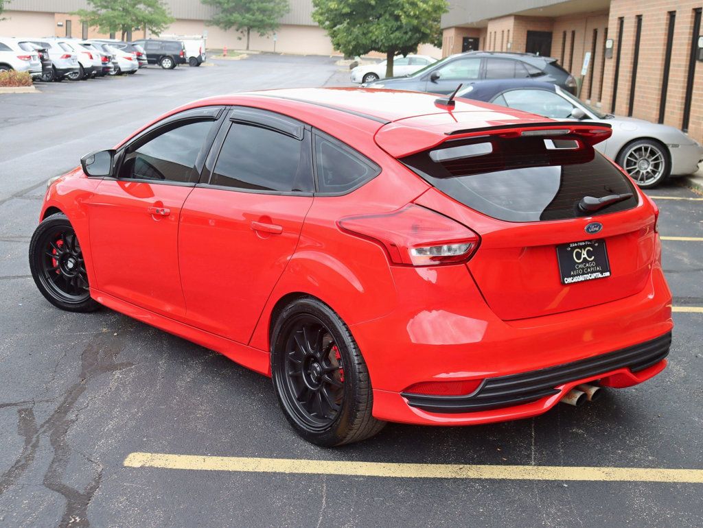 2015 Ford Focus ST photo 10