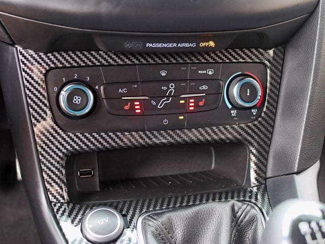 2015 Ford Focus 5dr Hatchback ST - 22891277 - 17