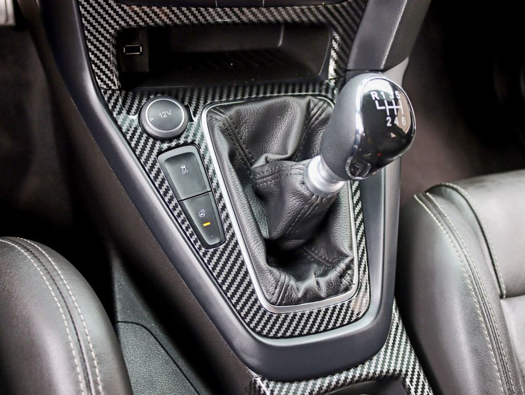 2015 Ford Focus ST photo 19