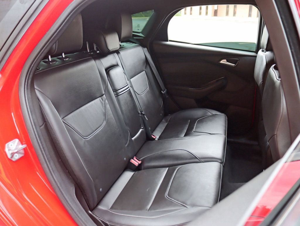 2015 Ford Focus ST photo 26