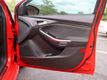 2015 Ford Focus 5dr Hatchback ST - 22891277 - 27
