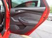 2015 Ford Focus 5dr Hatchback ST - 22891277 - 29