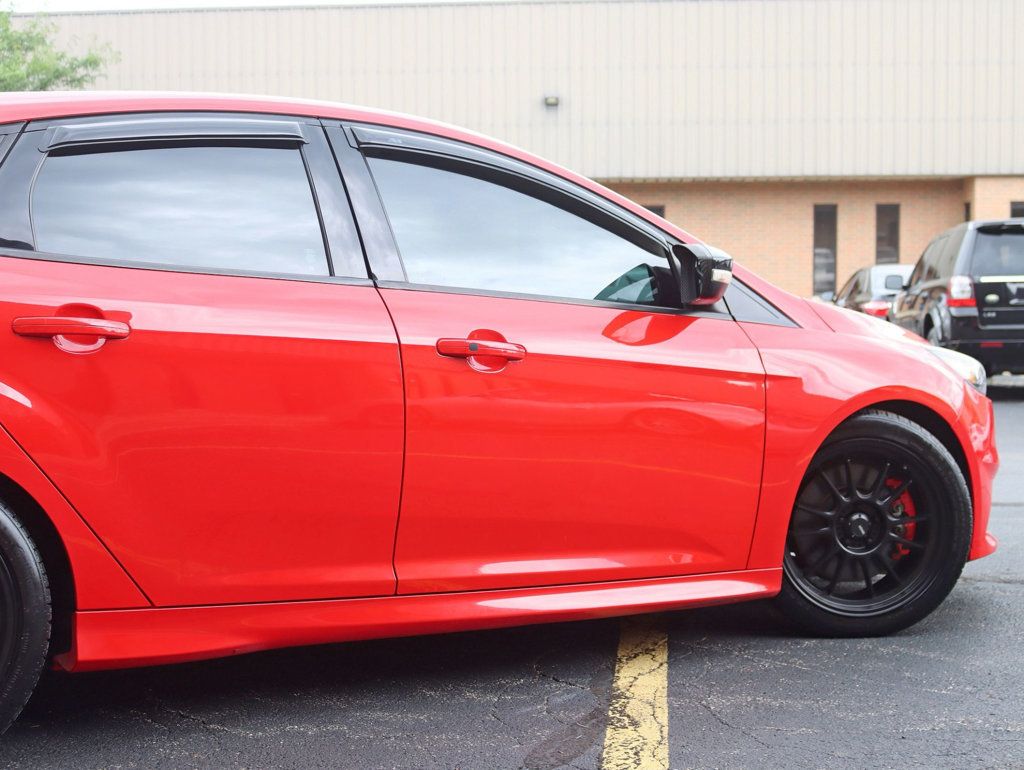 2015 Ford Focus ST photo 4