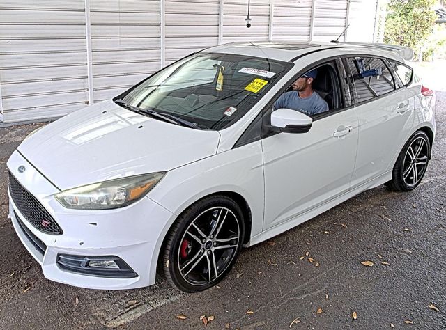 2015 Ford Focus 5dr Hatchback ST - 23011392 - 0
