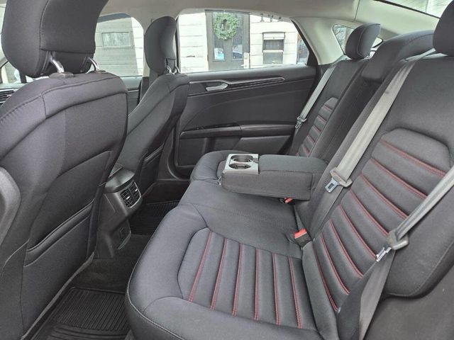 2015 Ford Fusion 4dr Sedan SE FWD - 22983741 - 11