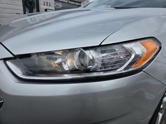 2015 Ford Fusion 4dr Sedan SE FWD - 22983741 - 18
