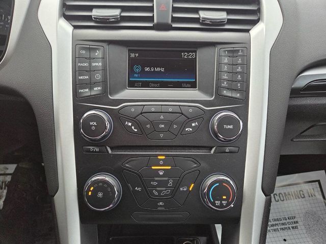 2015 Ford Fusion 4dr Sedan SE FWD - 22983741 - 31