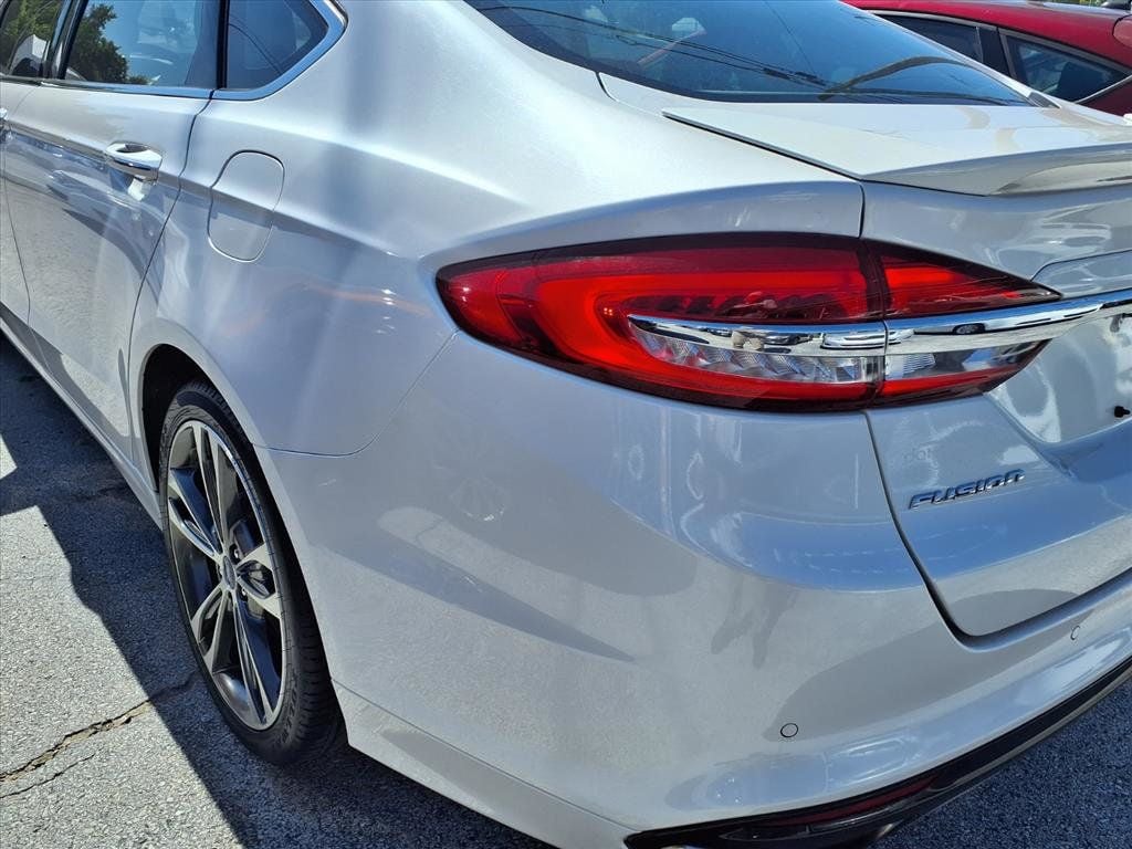 2015 Ford Fusion 4dr Sedan SE FWD - 22906094 - 18