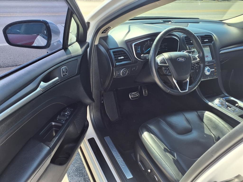 2015 Ford Fusion 4dr Sedan SE FWD - 22906094 - 5