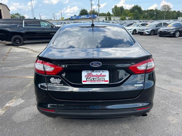 2015 Ford Fusion 4dr Sedan SE FWD - 23070343 - 4