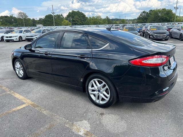 2015 Ford Fusion 4dr Sedan SE FWD - 23070343 - 5