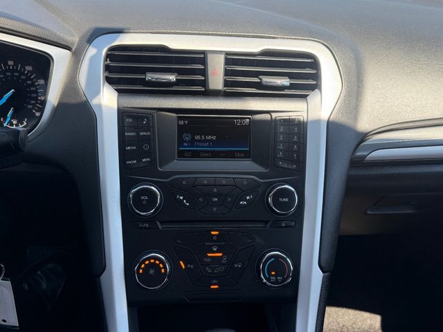 2015 Ford Fusion 4dr Sedan SE FWD - 23001843 - 24