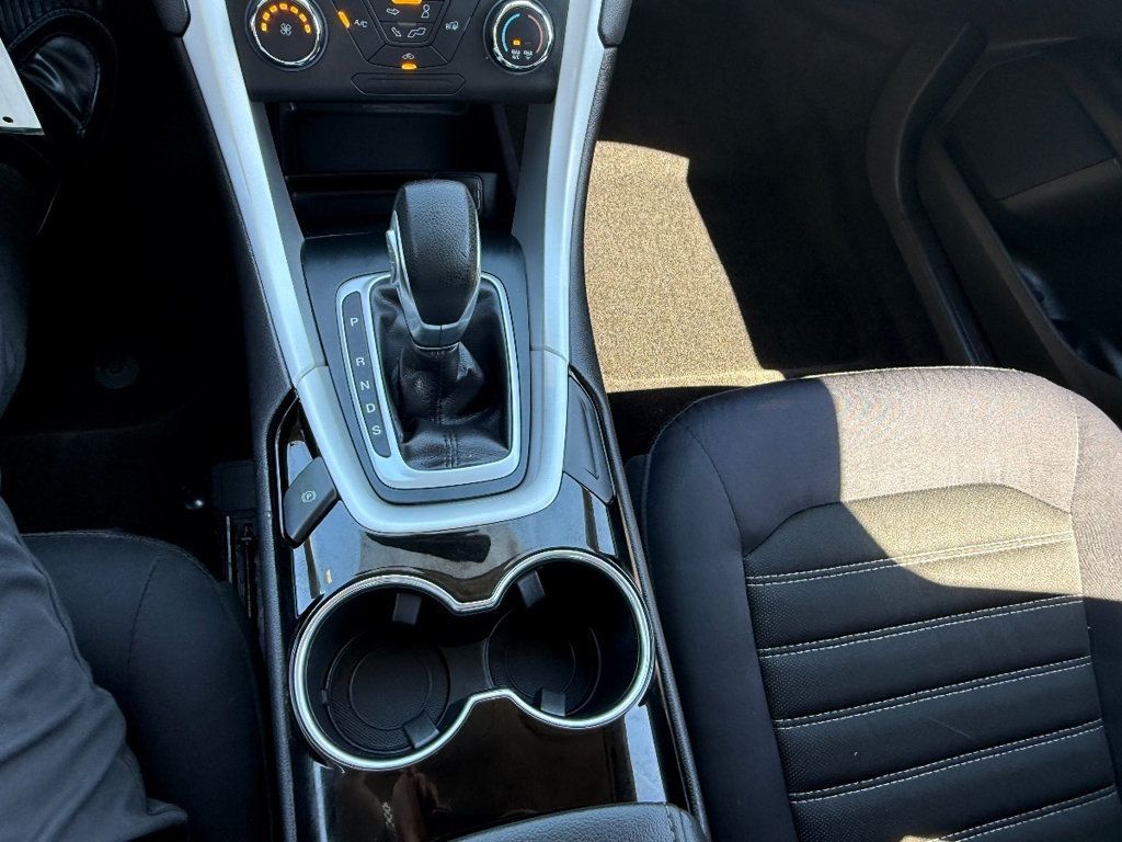 2015 Ford Fusion 4dr Sedan SE FWD - 23001843 - 26