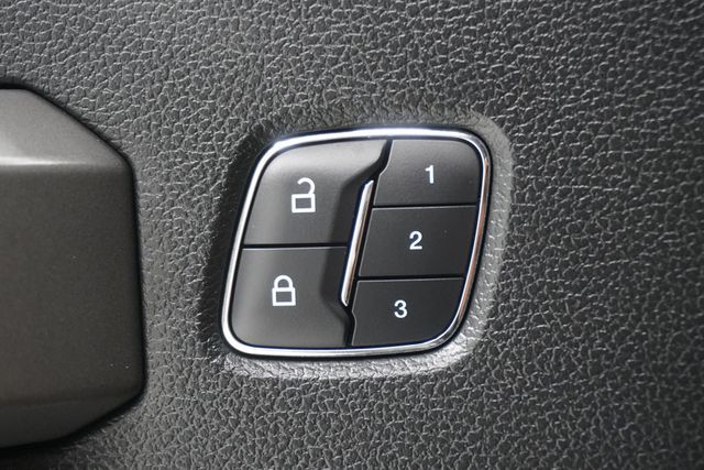 2015 Ford F-150  - 22994914 - 29