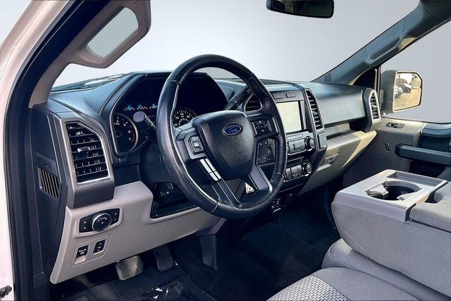 2015 Ford F-150  - 22947719 - 10