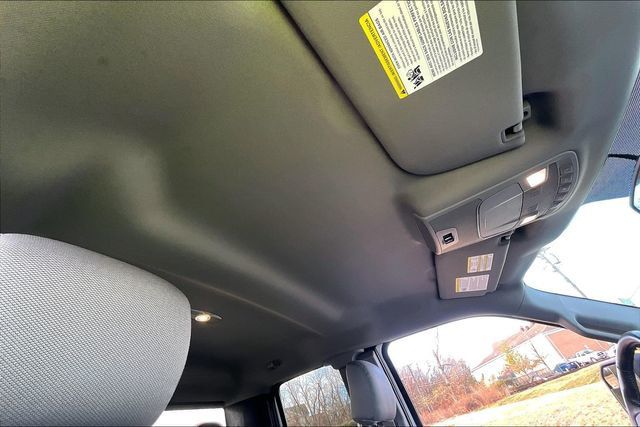 2015 Ford F-150  - 22947719 - 30