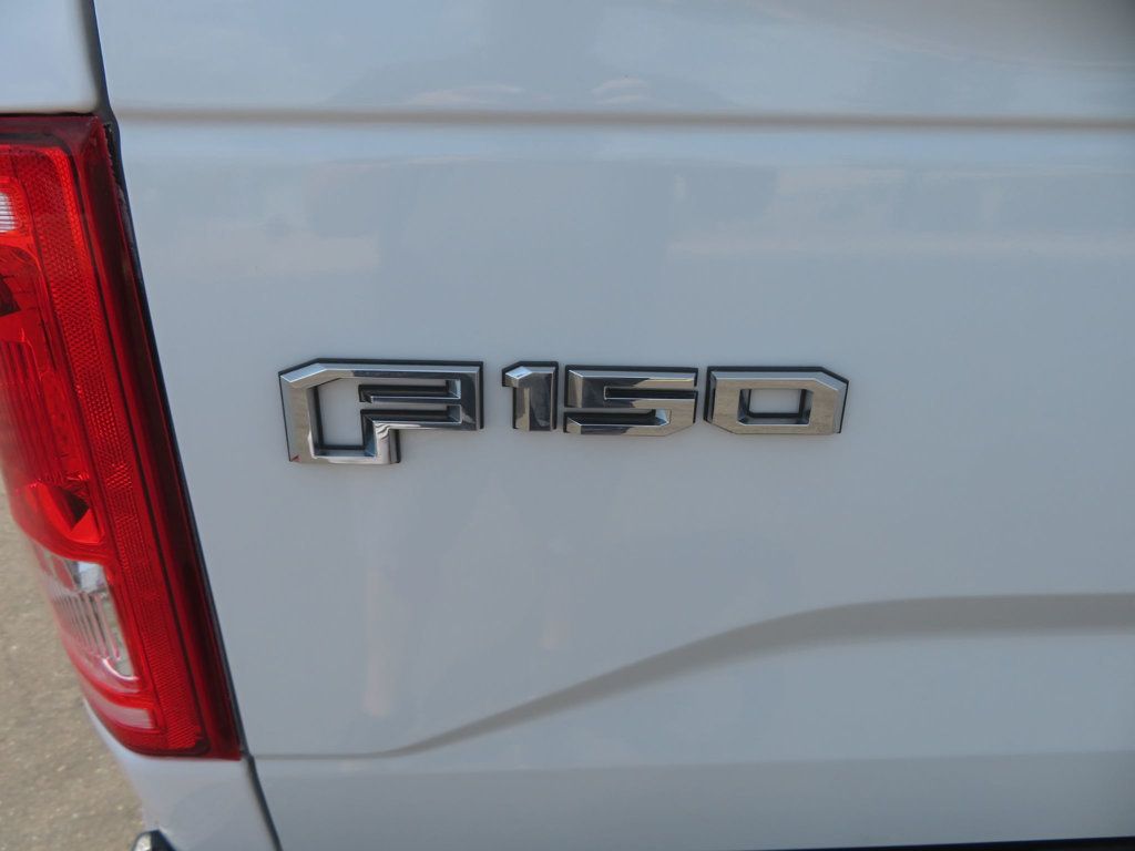 2015 Ford F-150 XLT photo 9