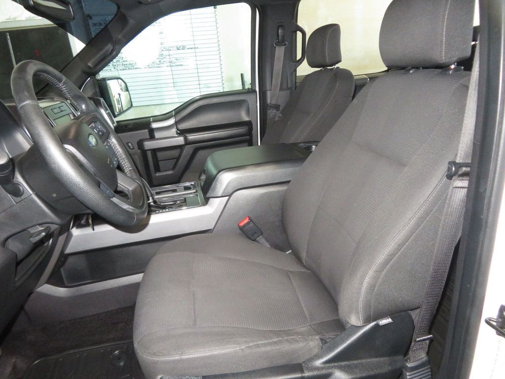 2015 Ford F-150 XLT photo 17