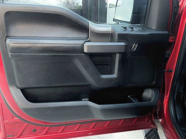 2015 Ford F-150 2WD SuperCrew 145" King Ranch - 22980187 - 13