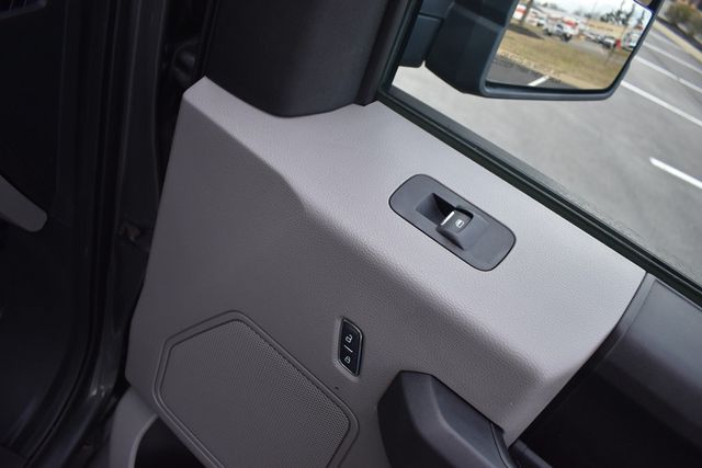 2015 Ford F-150 2WD SuperCrew 145" XL - 22983670 - 10