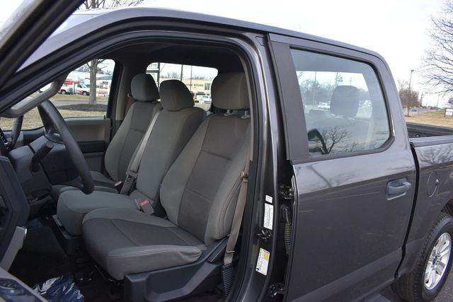 2015 Ford F-150 2WD SuperCrew 145" XL - 22983670 - 2