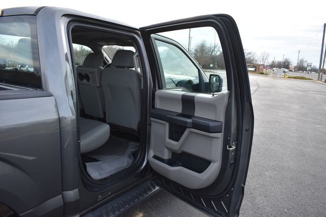 2015 Ford F-150 2WD SuperCrew 145" XL - 22983670 - 31