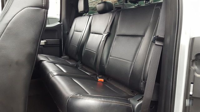 2015 Ford F-150 4WD SuperCab 145" Lariat - 18570647 - 11