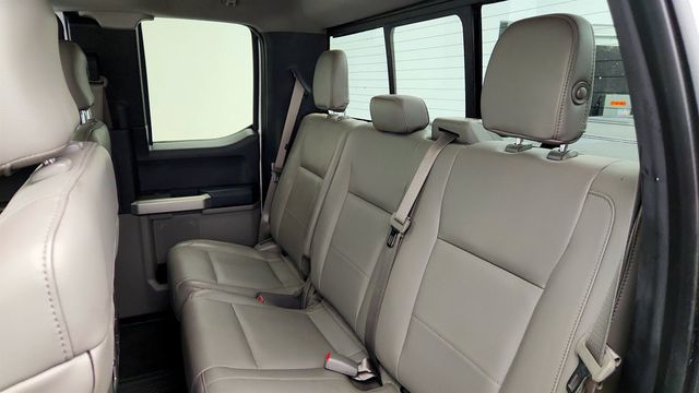 2015 Ford F-150 4WD SuperCab 145'' Lariat w/ Chrome Appearance Pkg, 501A & V8 - 23030381 - 19