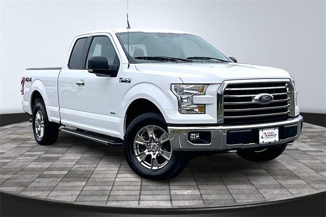 2015 Ford F-150 XLT photo 3