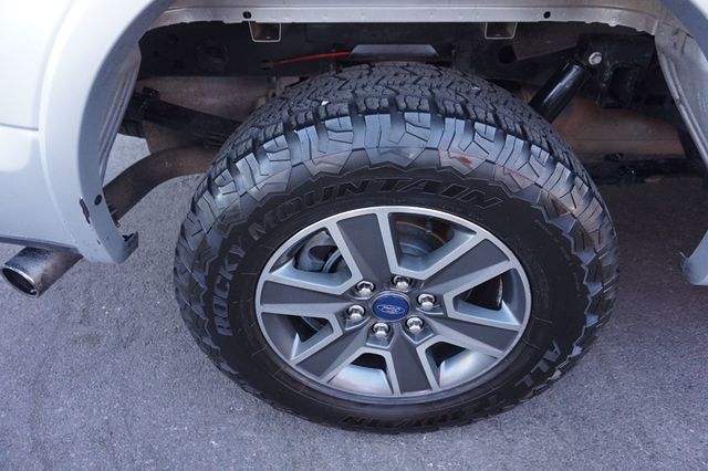 2015 Ford F-150 4WD SuperCrew 145" Lariat - 23041180 - 13