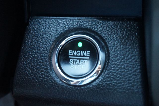2015 Ford F-150 4WD SuperCrew 145" Lariat - 23041180 - 27