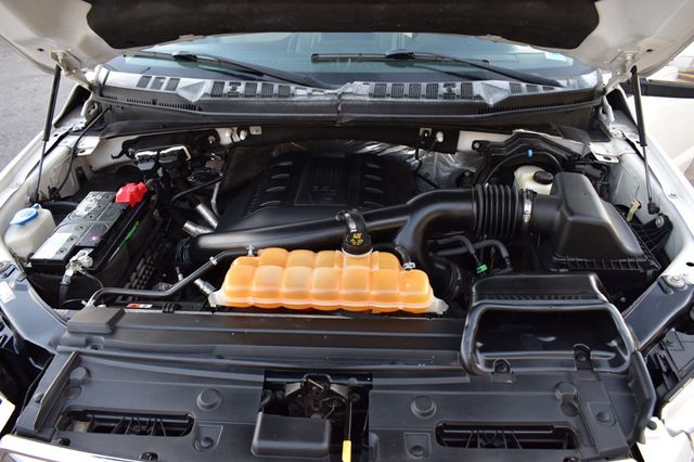 2015 Ford F-150 4WD SuperCrew 145" Lariat - 22975629 - 11