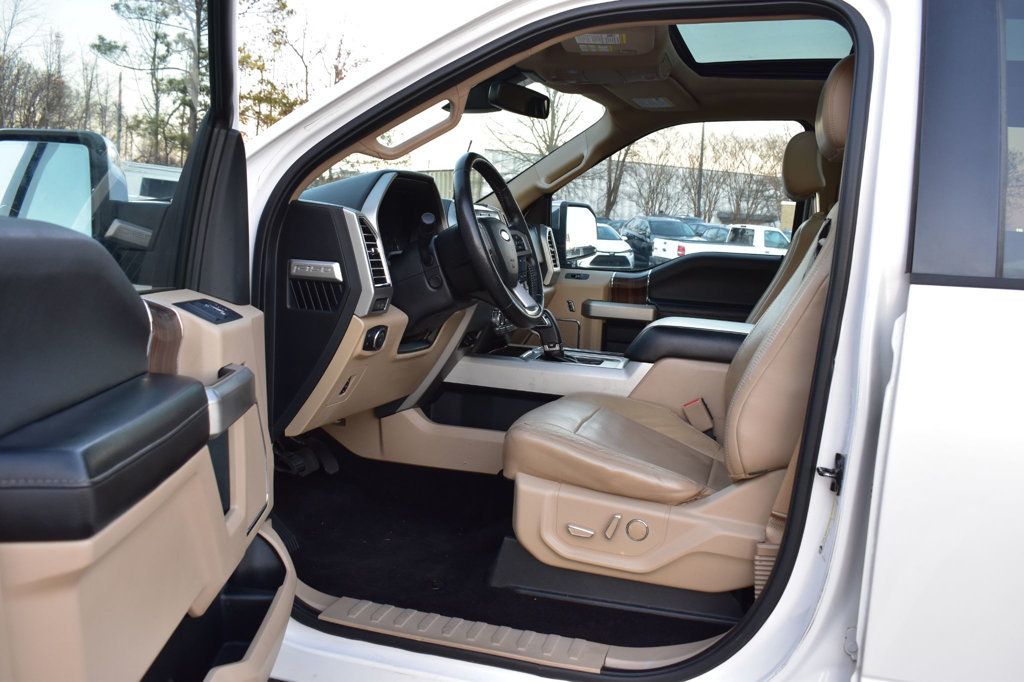 2015 Ford F-150 4WD SuperCrew 145" Lariat - 22975629 - 13