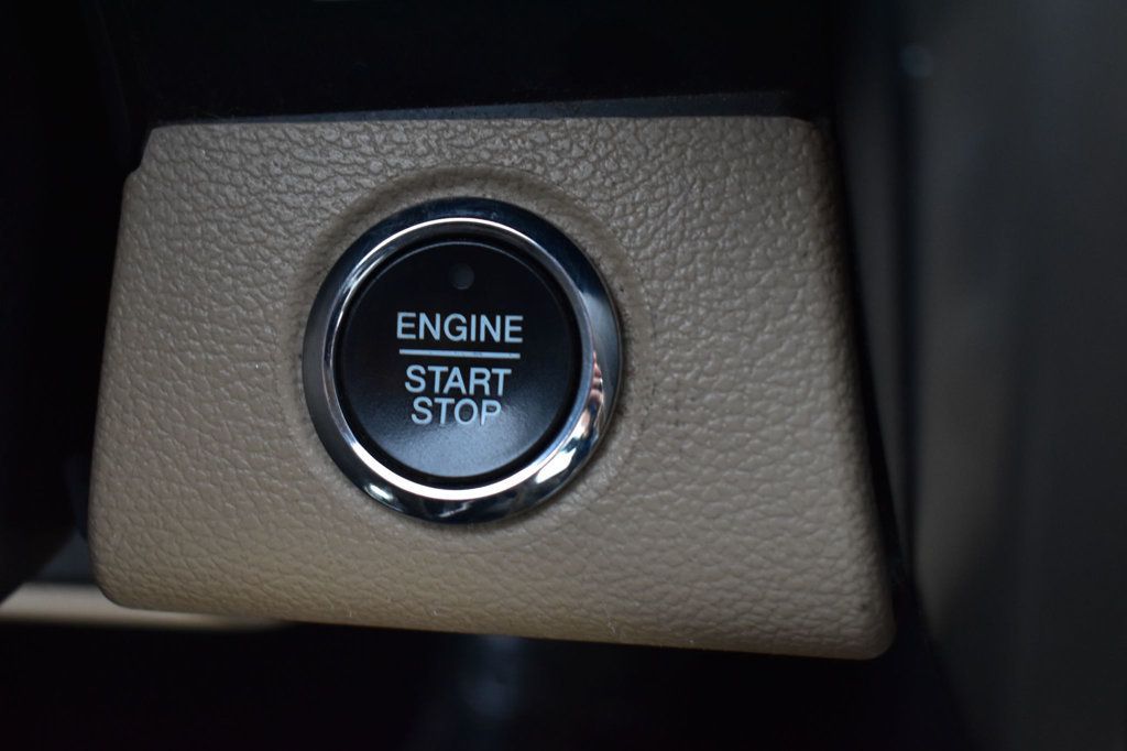 2015 Ford F-150 4WD SuperCrew 145" Lariat - 22975629 - 29