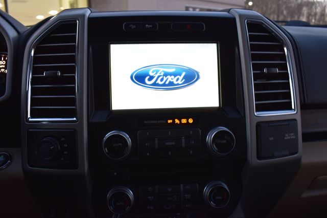 2015 Ford F-150 4WD SuperCrew 145" Lariat - 22975629 - 32