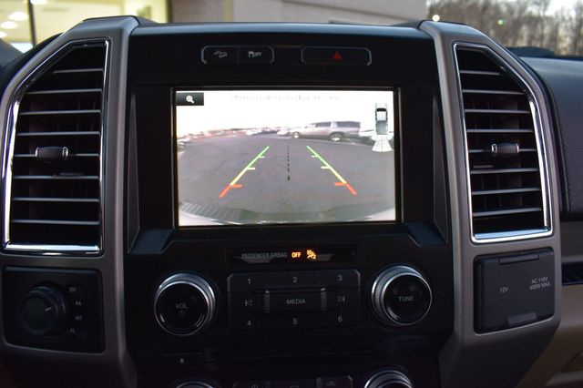 2015 Ford F-150 4WD SuperCrew 145" Lariat - 22975629 - 34