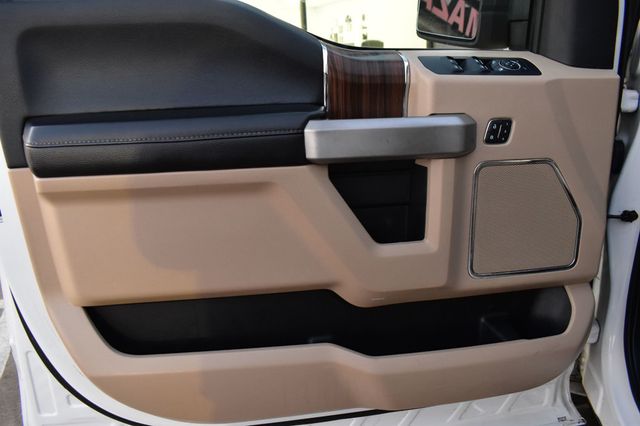 2015 Ford F-150 4WD SuperCrew 145" Lariat - 22975629 - 46