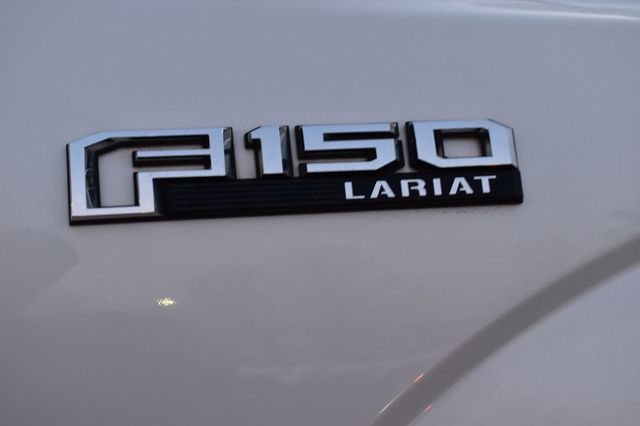 2015 Ford F-150 4WD SuperCrew 145" Lariat - 22975629 - 54