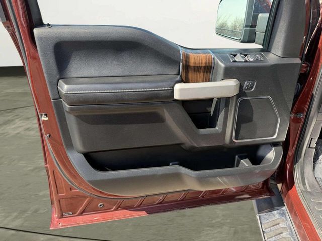 2015 Ford F-150 4WD SuperCrew 145" Lariat - 23006133 - 11