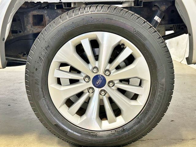 2015 Ford F-150 4WD SuperCrew 145" Lariat - 23035712 - 17