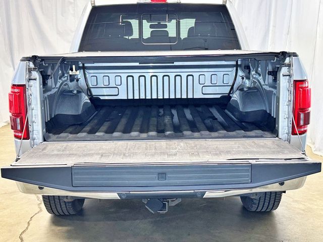 2015 Ford F-150 4WD SuperCrew 145" Lariat - 23035712 - 26