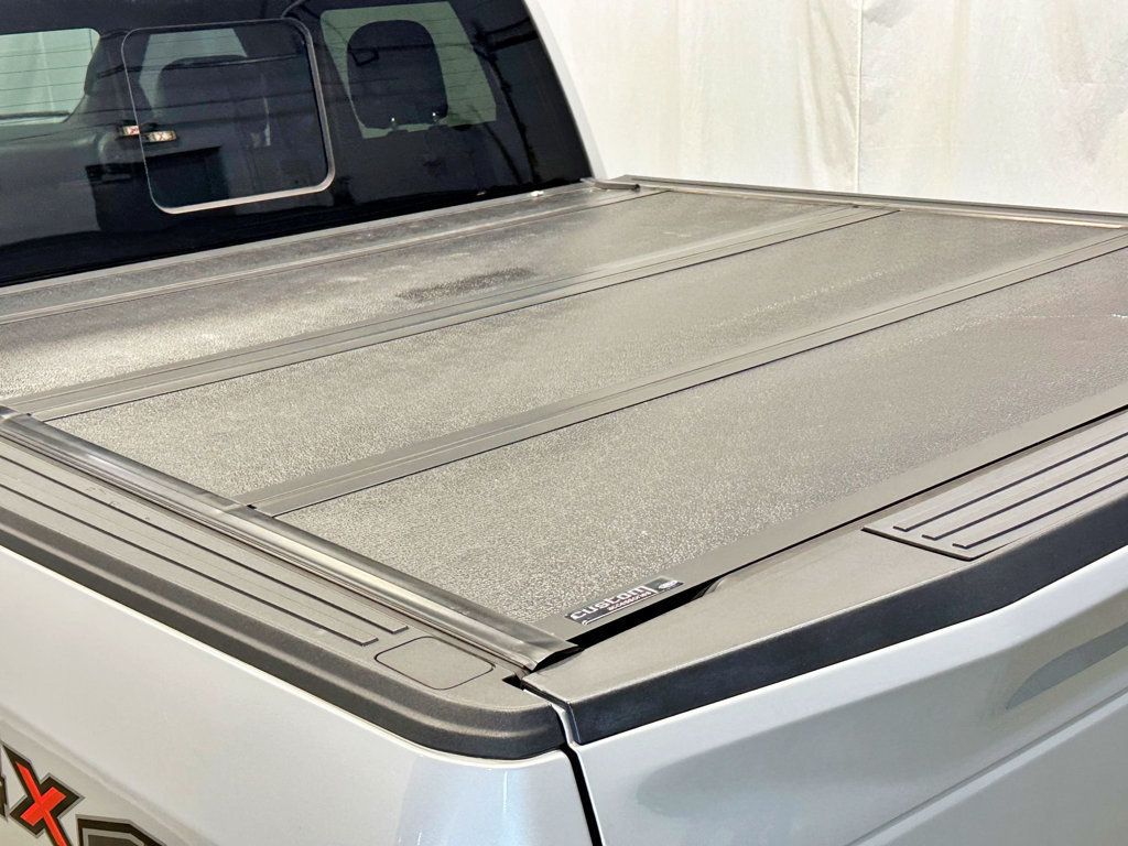 2015 Ford F-150 4WD SuperCrew 145" Lariat - 23035712 - 27